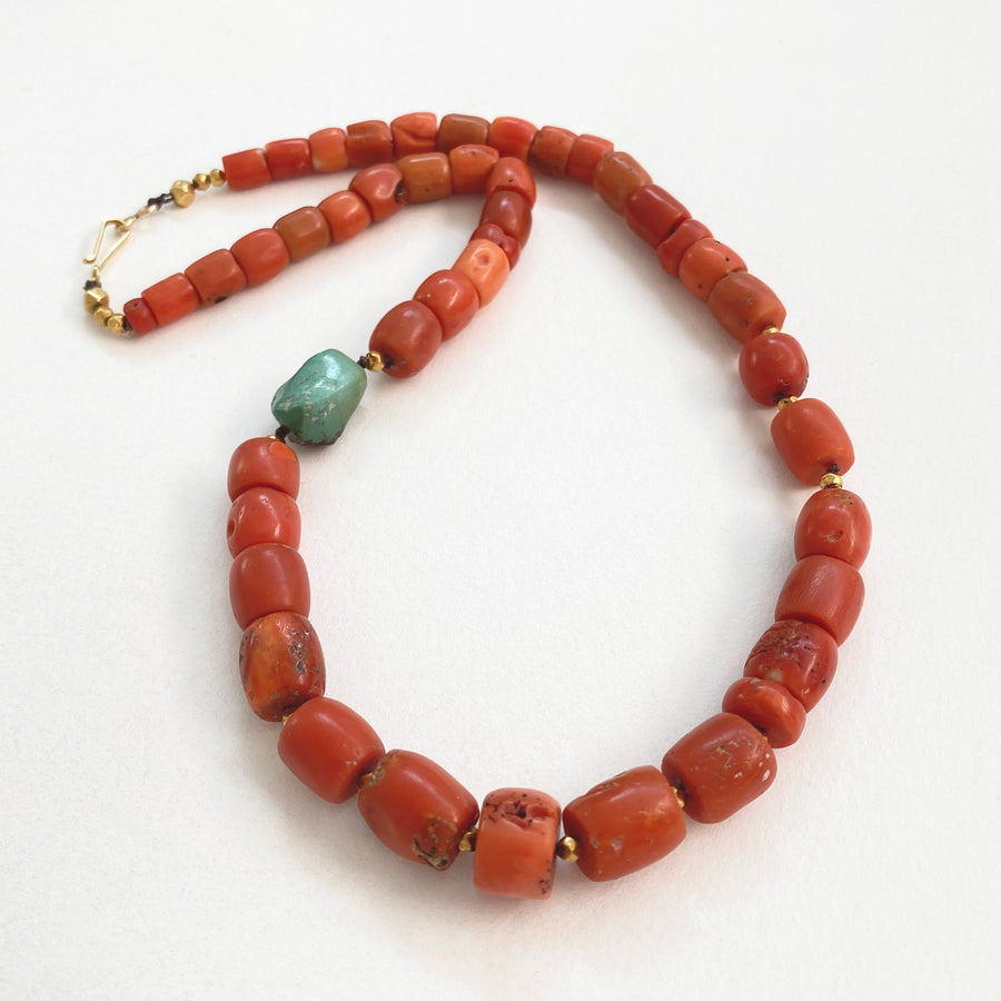 Hand knotted coral bead necklace (097_COR_023j)