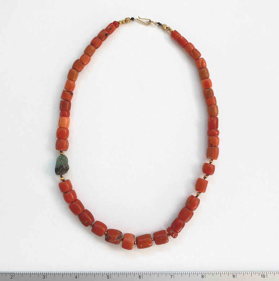 Hand knotted coral bead necklace (097_COR_023j)