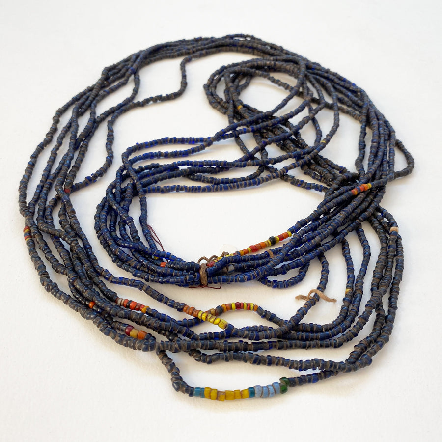 Multi-strand glass seed bead necklace (106_IND_028j)