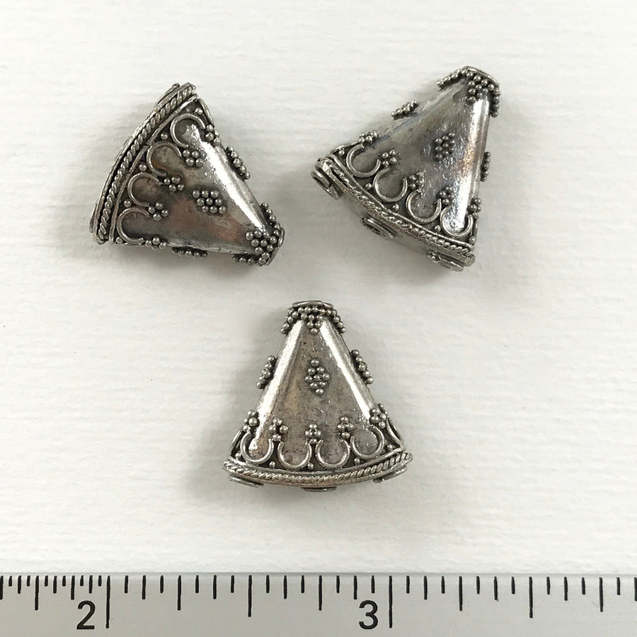 Bali/India Silver Granulated Triangle Bead (BAS_183)