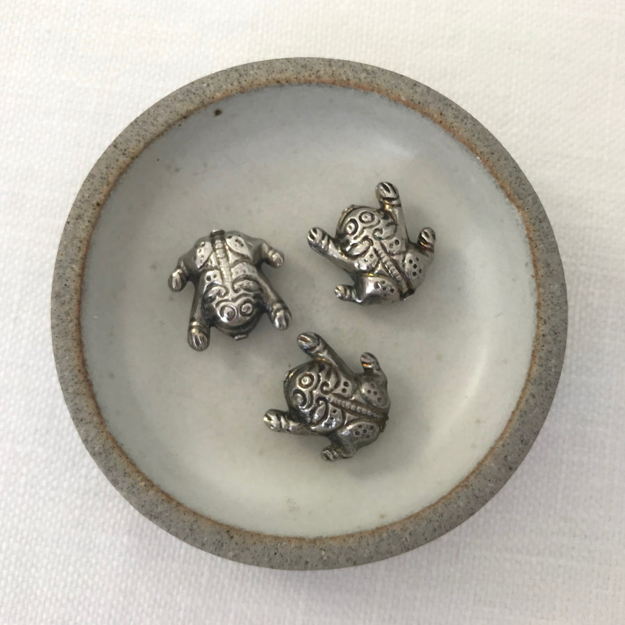 Chinese Silver Frog Bead (CHI_002)