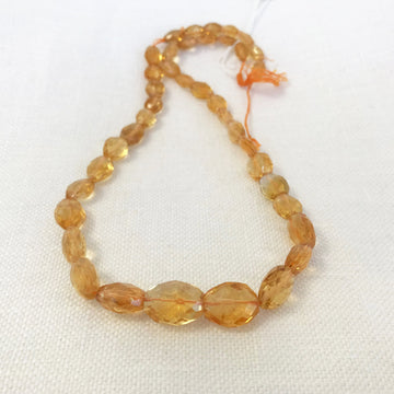 Citrine Faceted Oval Graduated Bead Strand (CIT_034)
