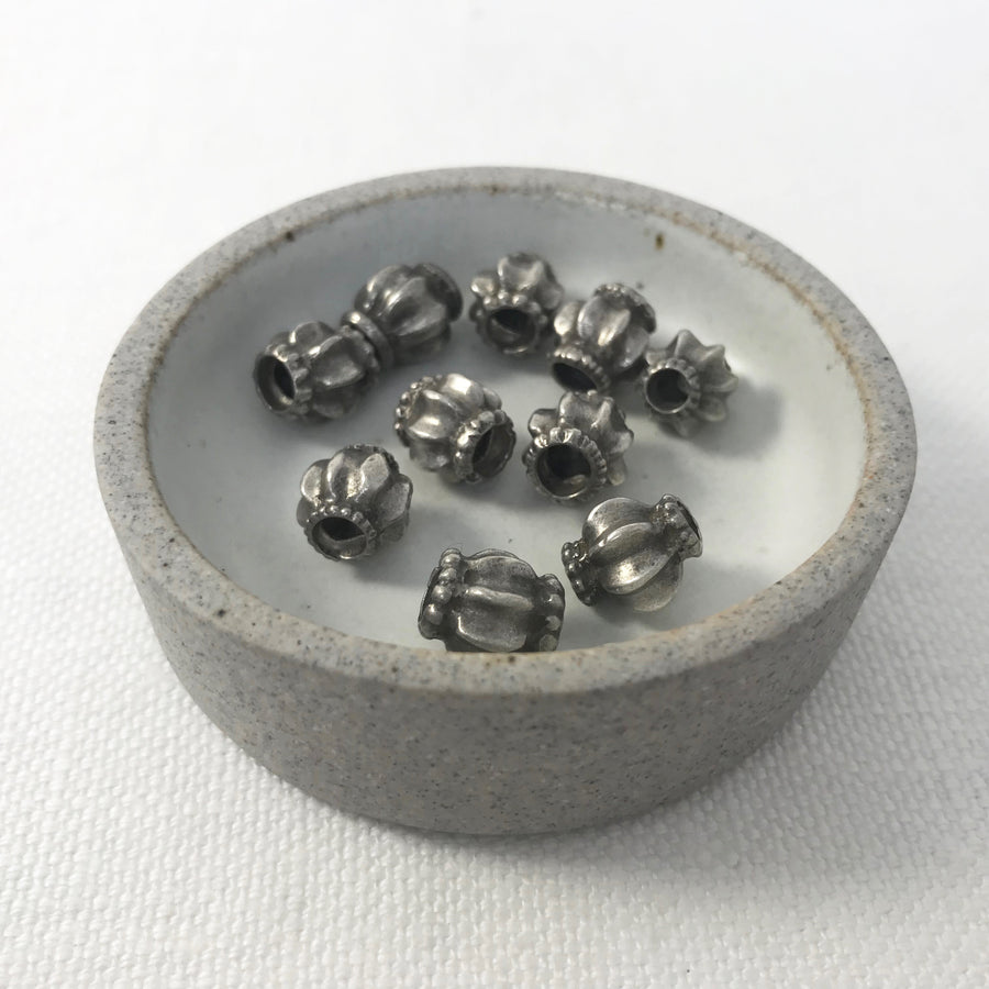 Silver Fluted Oval Bead (INS-G021)