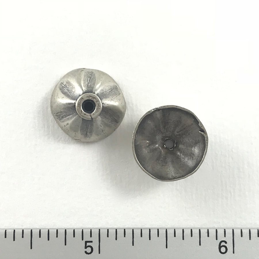 Silver Fluted, Pair Half Round Bead Cap (INS_051)