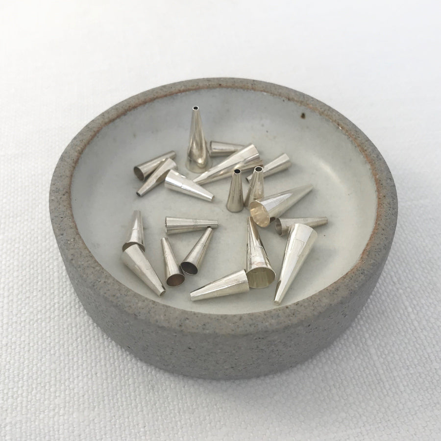 Silver Pair Cone Bead Cap (INS-G054)