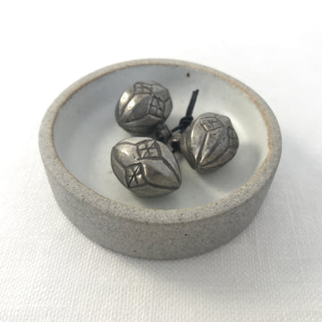 Silver  Oval Pendant (INS_108)