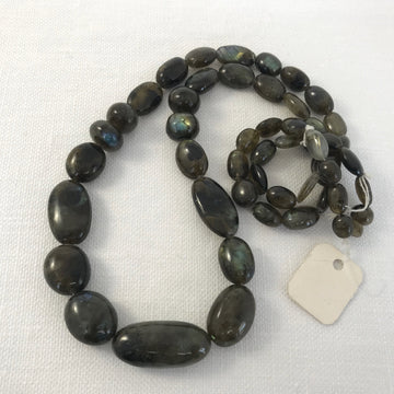 Labradorite Flat oval Graduated, Irridescent Bead Strand (LAB_018)