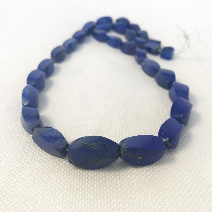 Lapis Faceted Oval Graduated Bead Strand (LAP_019)