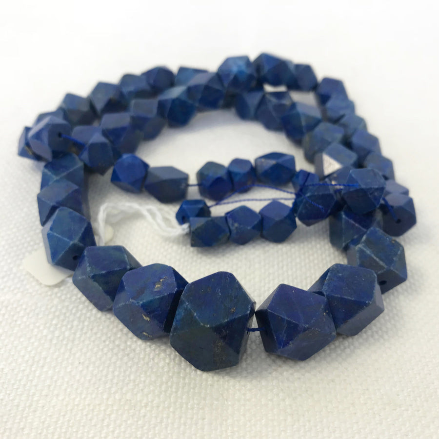 Lapis Faceted Corners Cube Graduated Bead Strand (LAP_021)