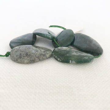 Moss agate Flat Oval Bead Strand (MOA_009)