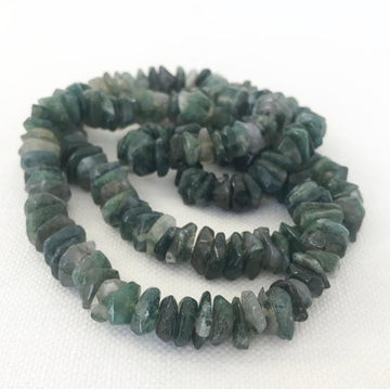 Moss agate Chip Bead Strand (MOA_012)