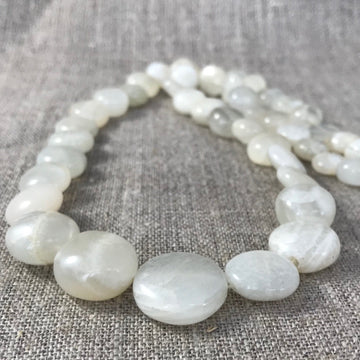 Moonstone Coin Graduated Bead Strand (MOO_024)