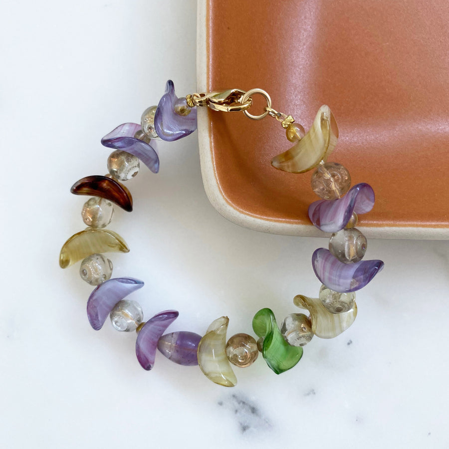 Multi-colored Glass Leaf Bracelet (VIN_006j)