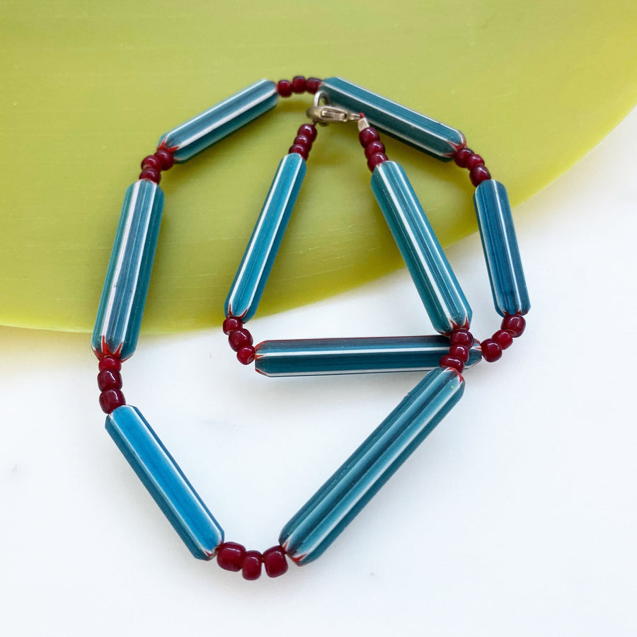 Glass Chevron Necklace With Red Spacer Beads (VIN_008j)