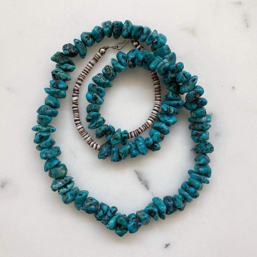 Turquoise and Shell Necklace (VIN_018j)
